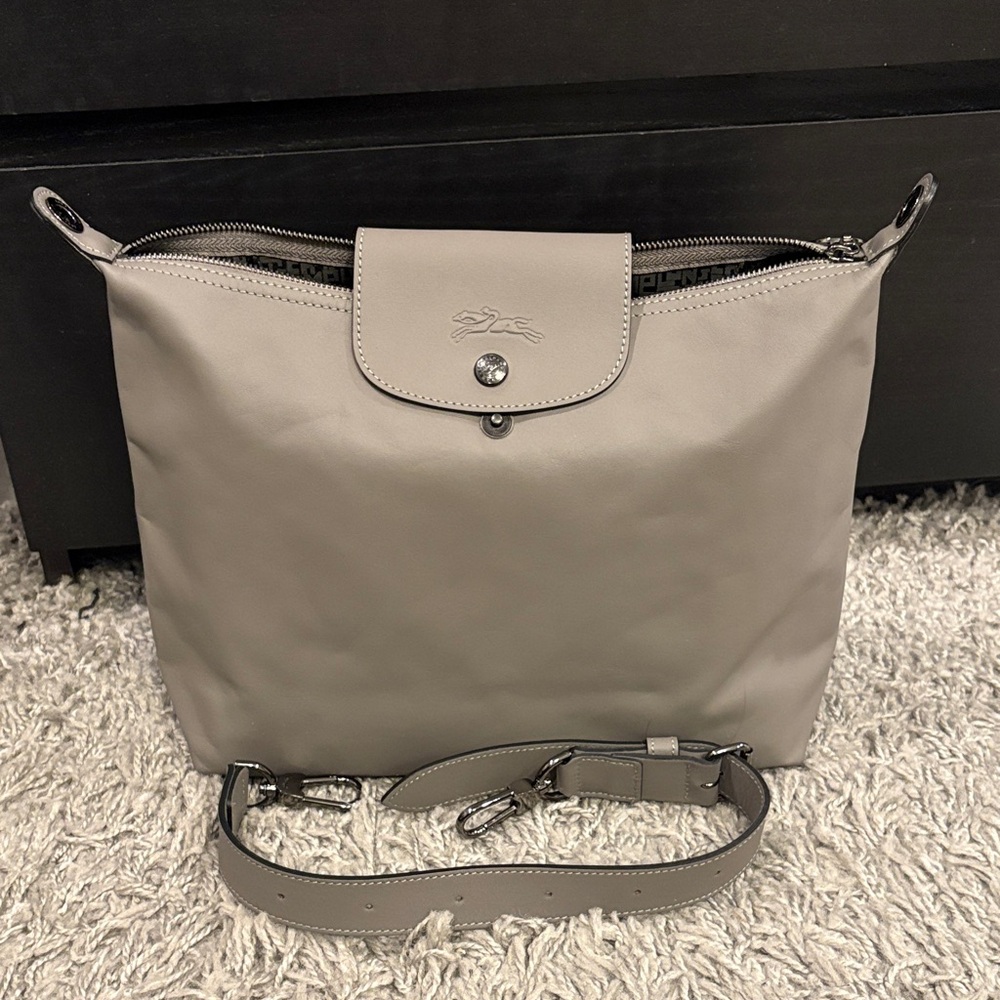 Longchamp grey hobo xtra M in cowhide leather - barely used